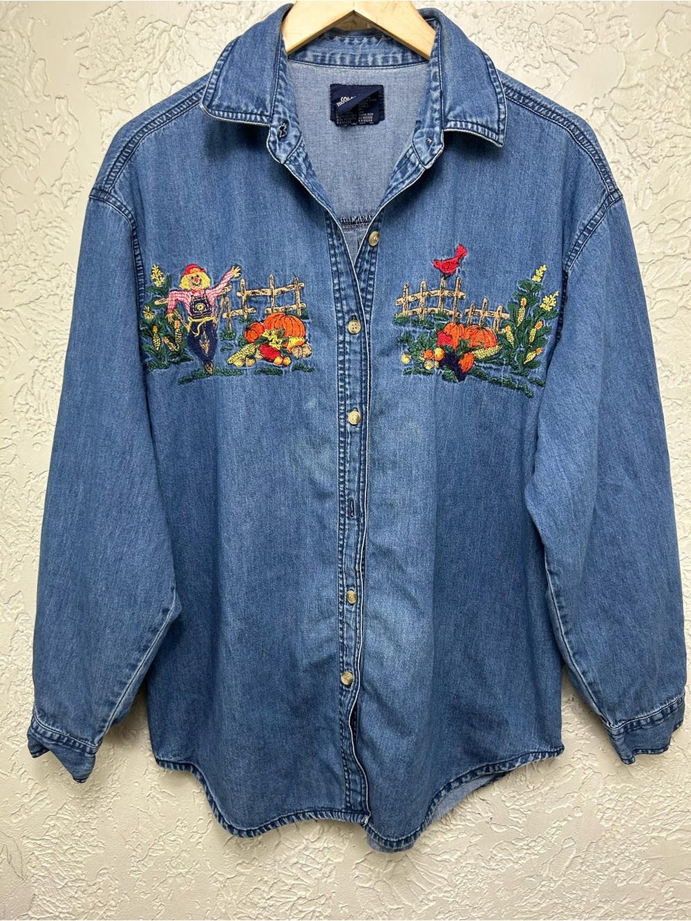 VTG 90’s Solution Originals Embroidered Fall Scene Denim Button Up Shirt Size L